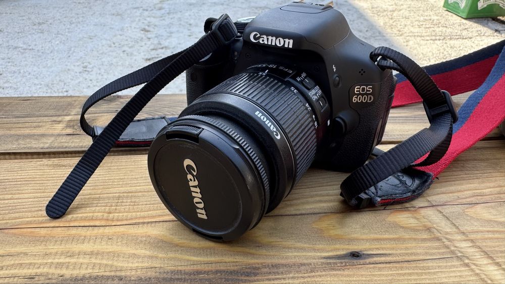 Фотоапарат CANON 600d