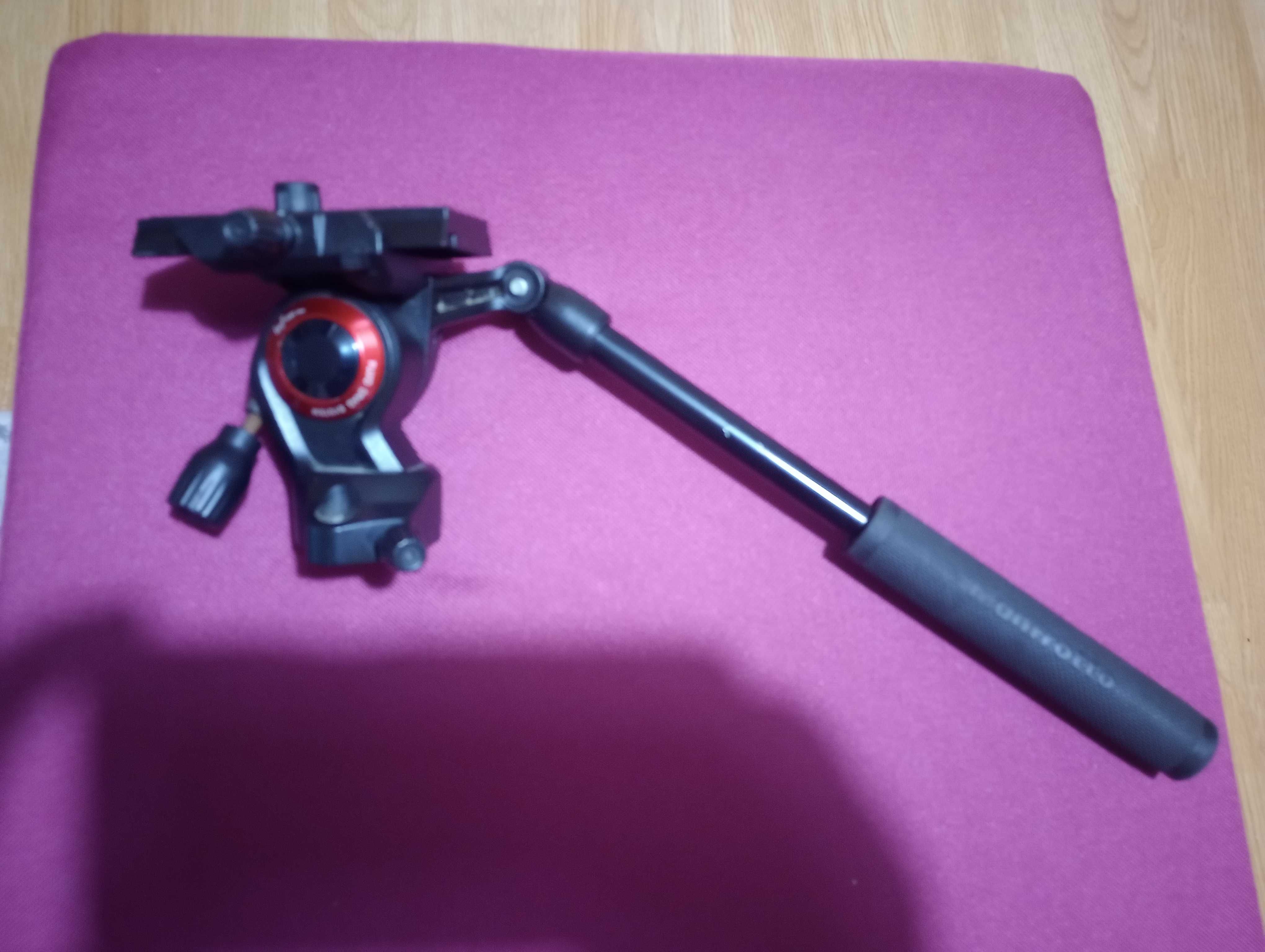 Видео глава Manfrotto MVH400AH