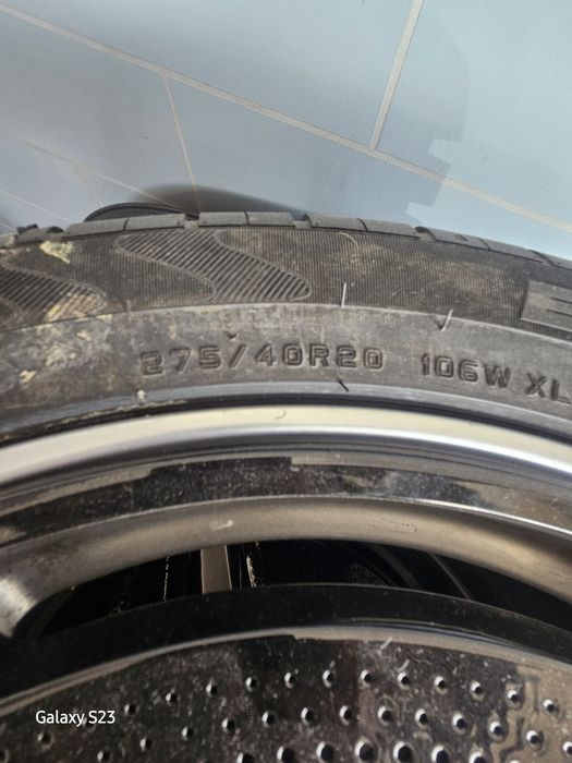 Mercedes bens eqe 350 diskasi