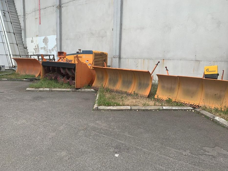 Отвал снегоуборочный