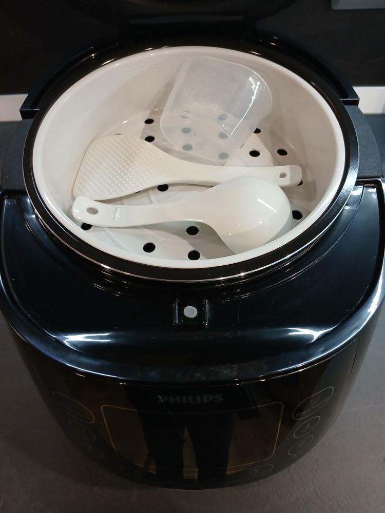 Мултикукър Philips