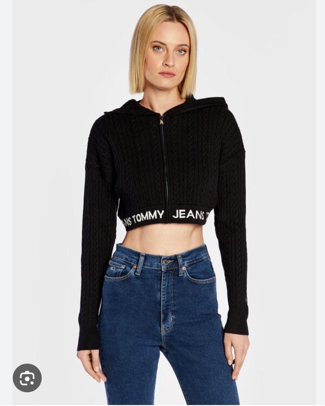 Къса жилетка Tommy Jeans