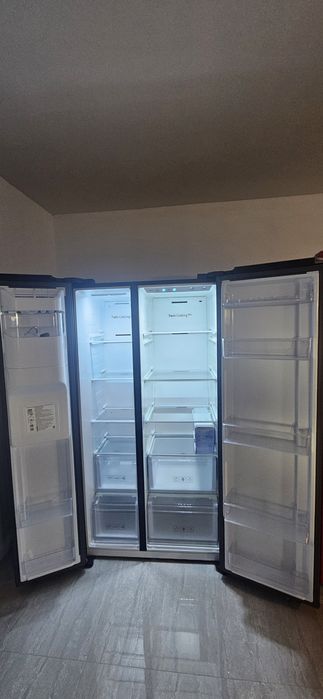 Frigider Samsung Side by side