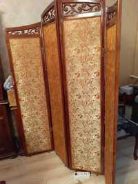 деревянная ширма с тканью состаренная высота 1.8 м  ширина 1.6 м