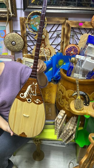 Нағыз қазақ-домбырам!