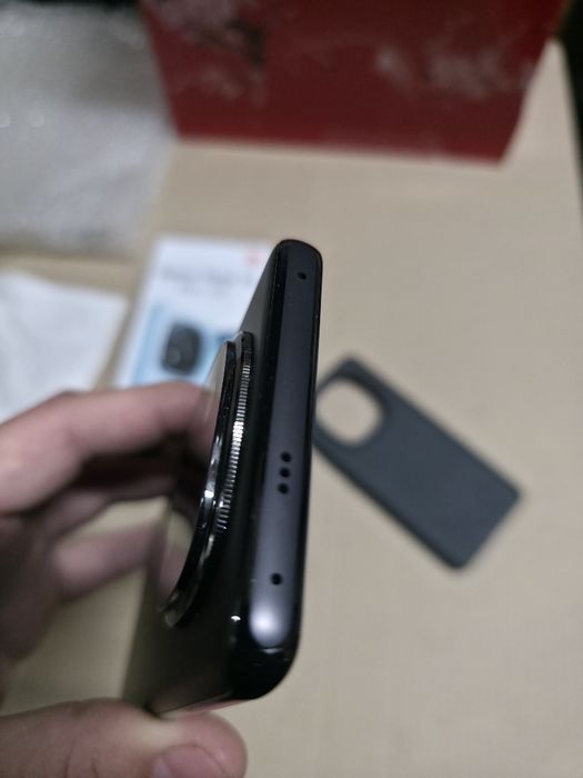 Vând Xiaomi redmi note 14 pro+ 512 cu 12 !