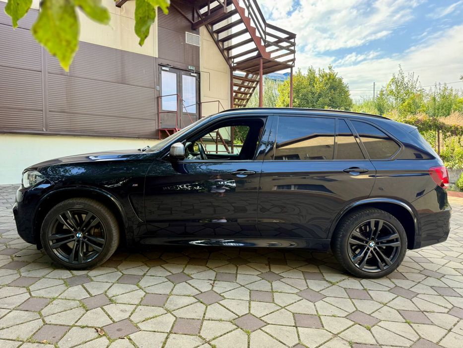 Portiera / Usa / Stanga / Dreapta / Fata / Spate BMW X5 F15 2014-2018