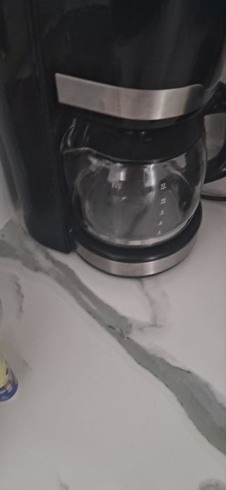 Кофе машинка  почтий новый