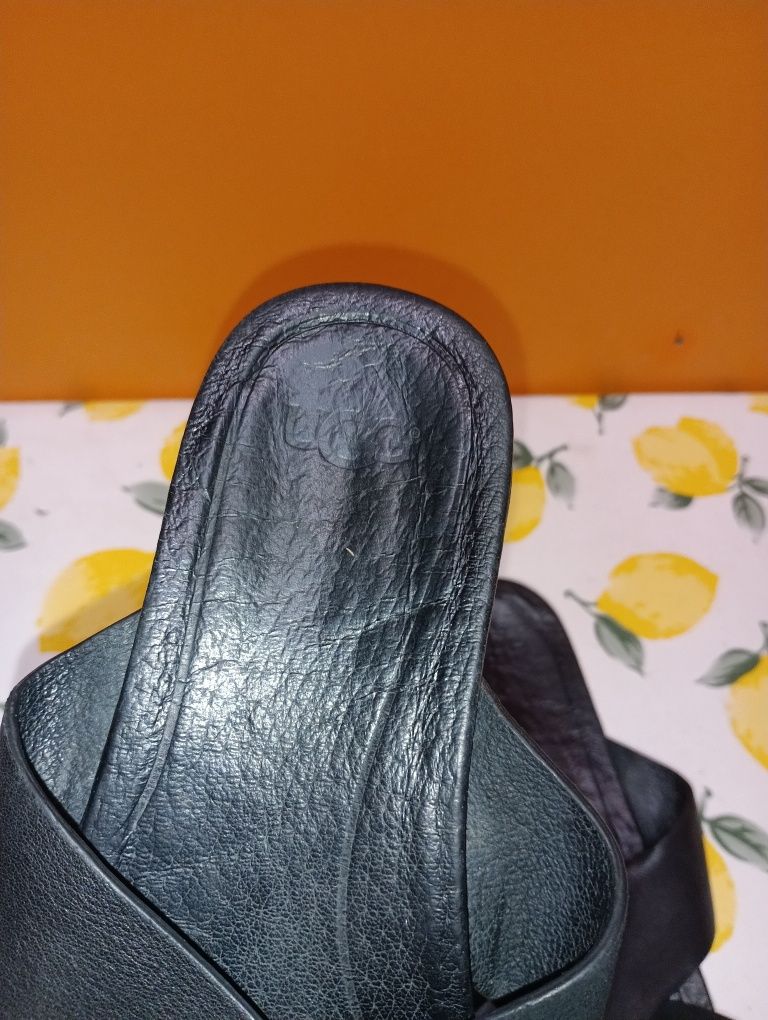 Ugg N 39 кожени чехли - 27 лв