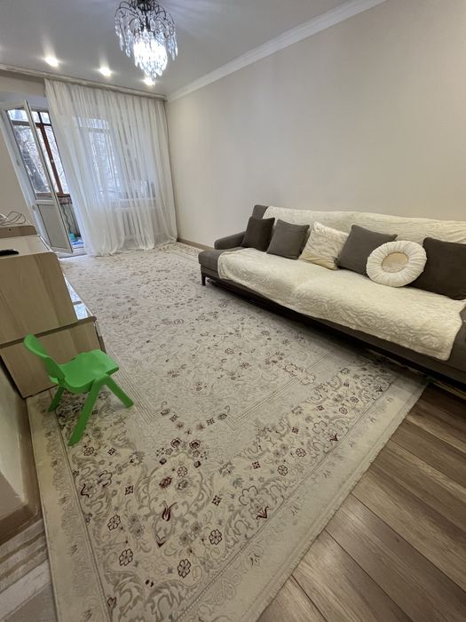 Продается 3-комнатная квартира