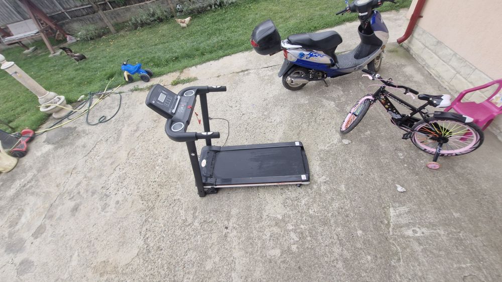 1400 RON vând bandă de alergat