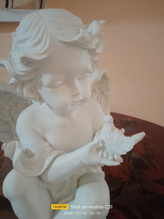 Vând 2 îngeri  noi