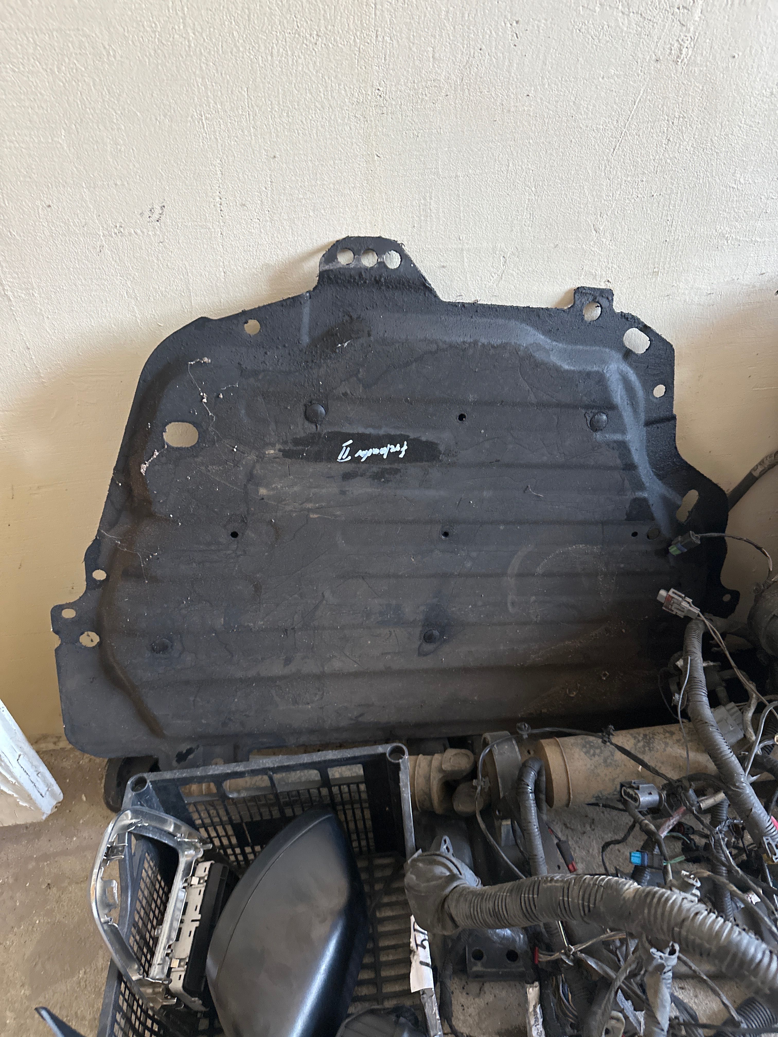 Кора под двигател land rover freelander2