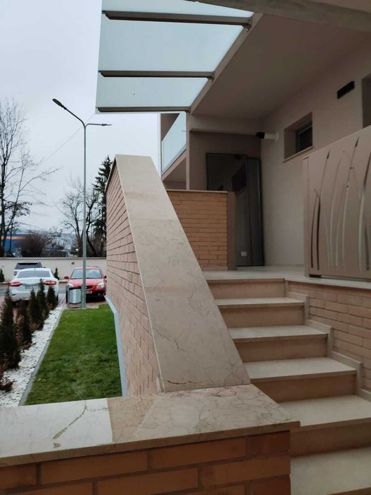 Spațiu comercial modern