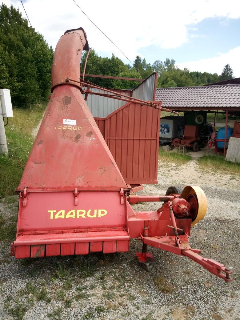 Vând tocător tarup