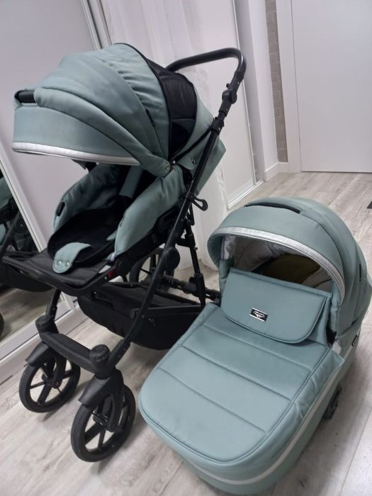 Продам коляску 2в1