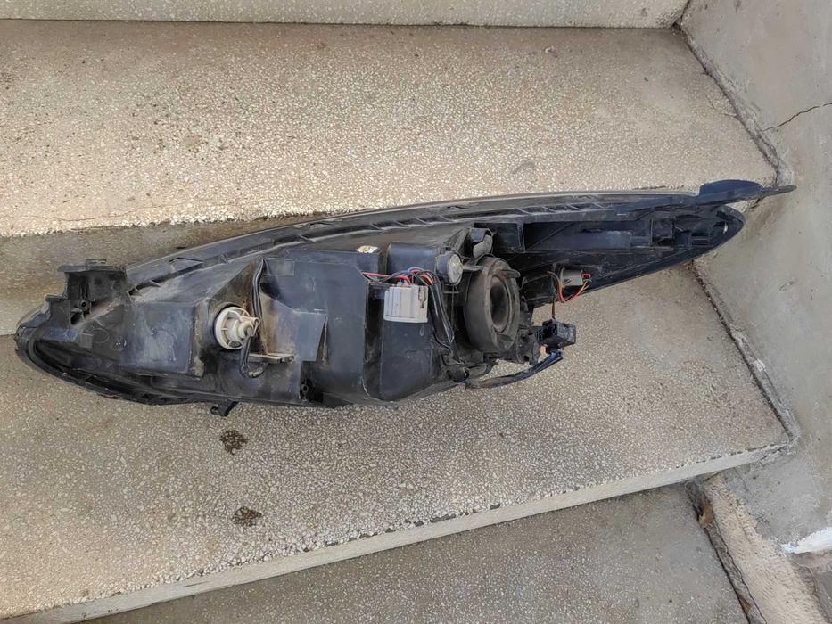 Фарове Mazda 2 ляв десен / Фарове Мазда 2 Оригинални