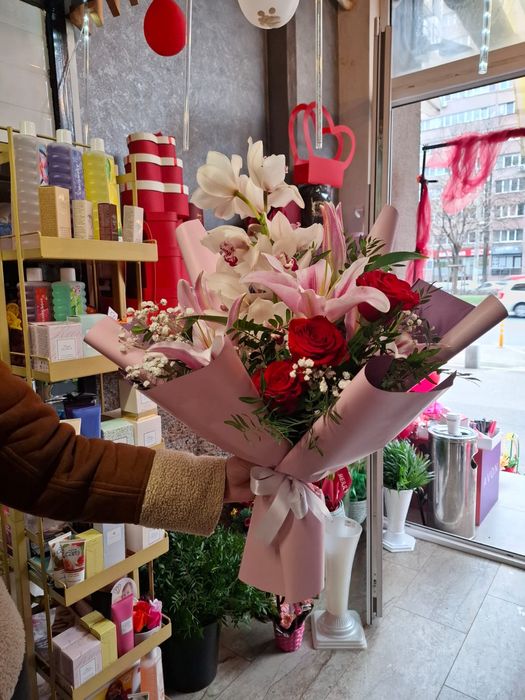 Accesorii florărie fel de fel 50 la suta reducere 2000 euro