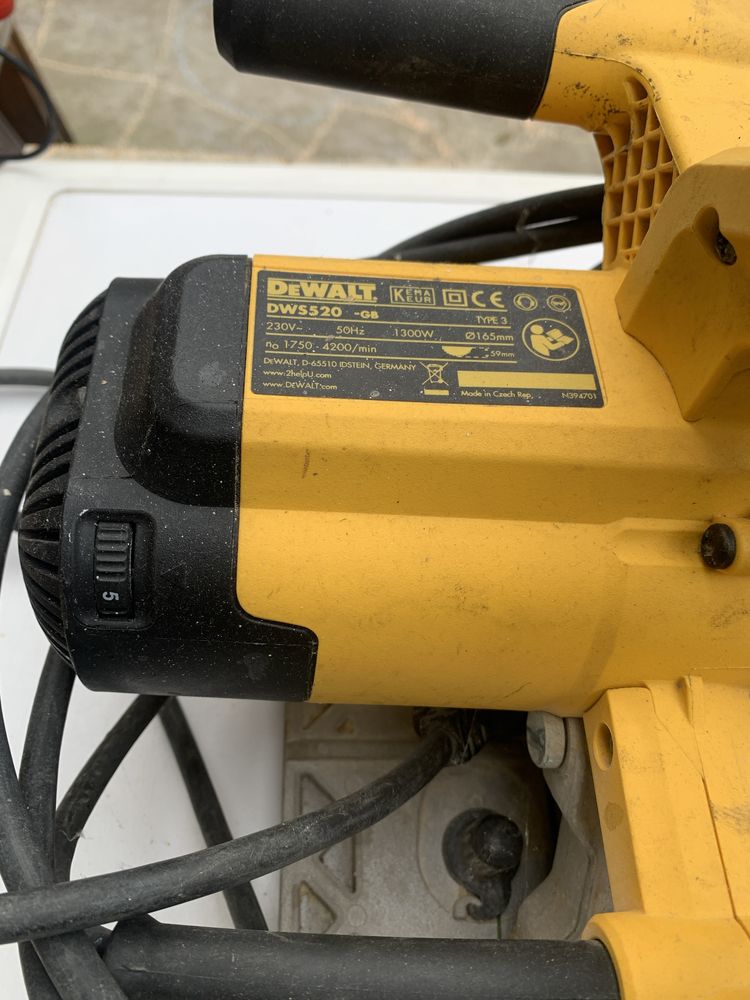 DeWALT DWS52 /230V/1300W/ потапящ циркуляр