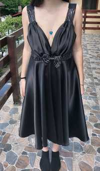 Rochie neagra de ocazie