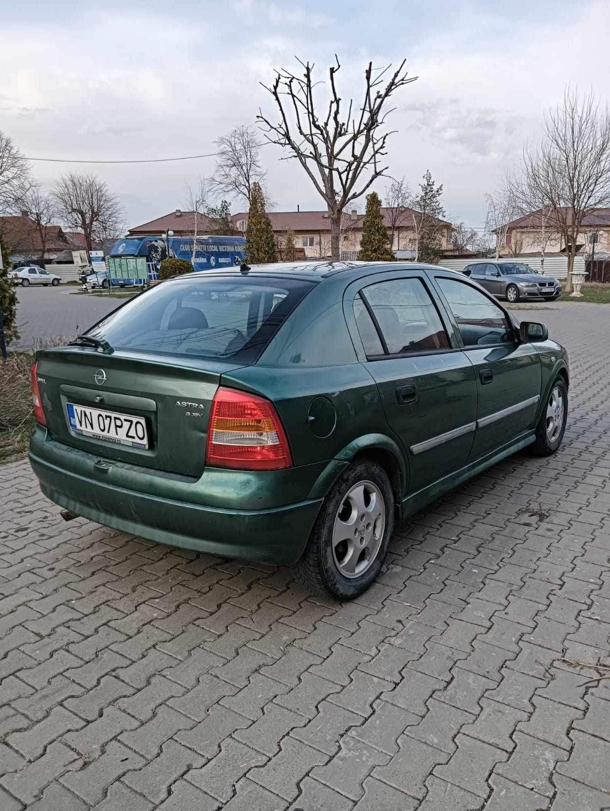 Opel Astra 1.6 benziná