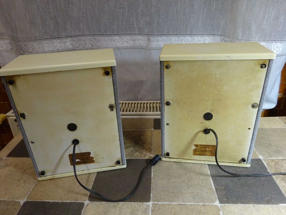Set boxe vintage pe doua cai/ Telefunken L20