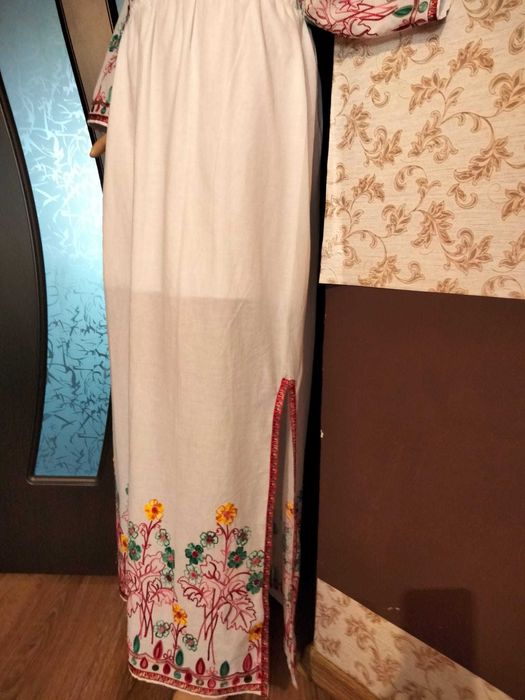 Costum popular stilizat