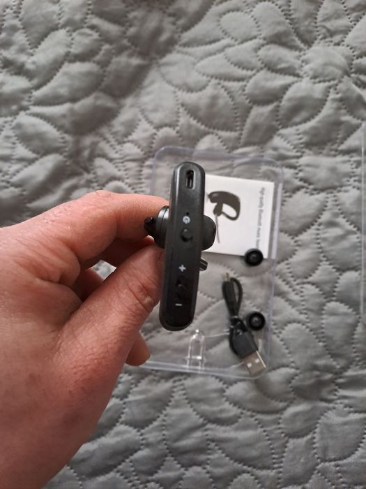 Casca   bleutooth vând sau schimb cu diverse