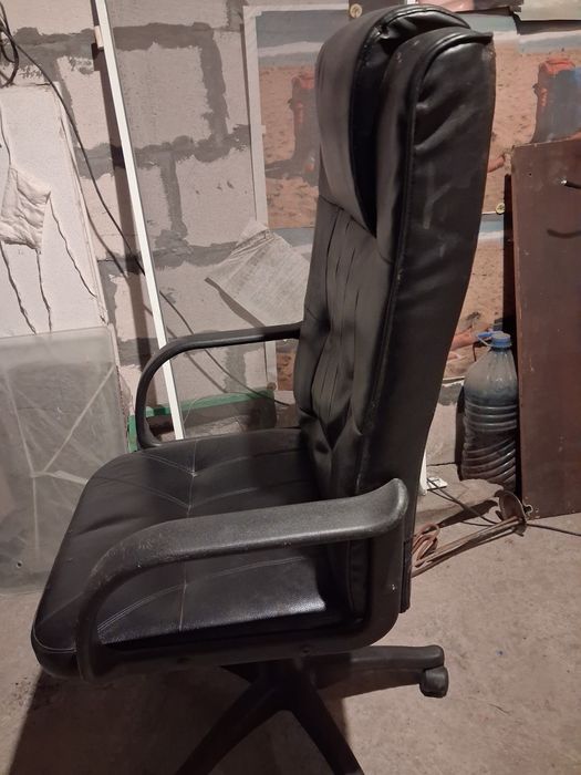 Офис стол тип директорски