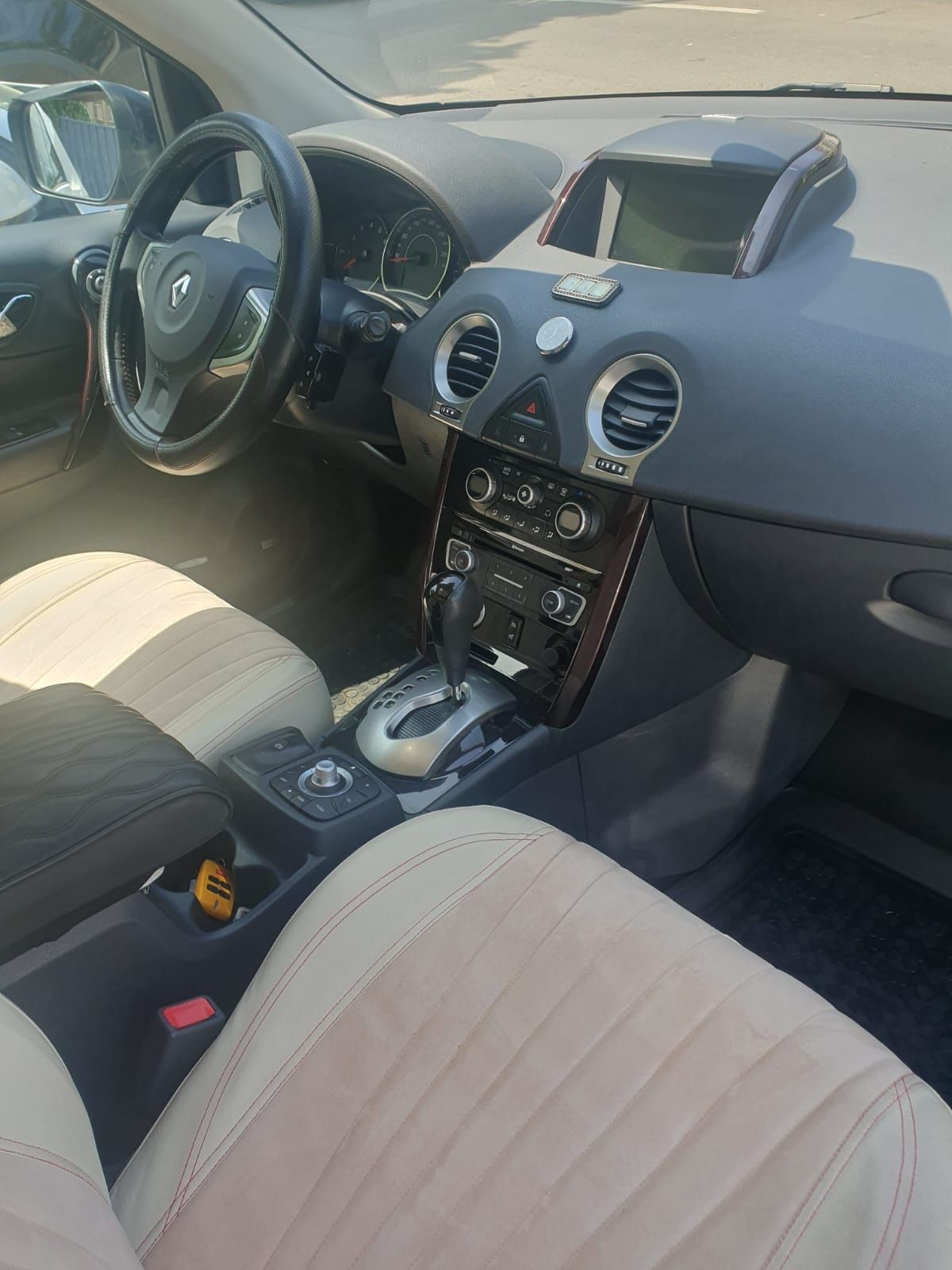 Renault Koleos 2015 luna 7