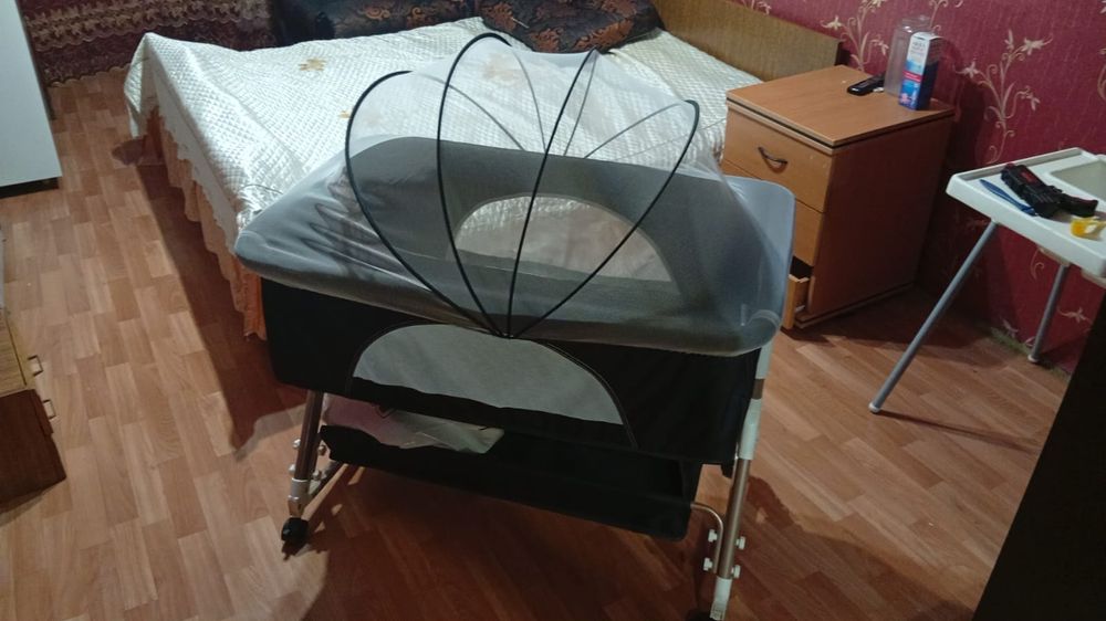 Кроватка для новорожденных
