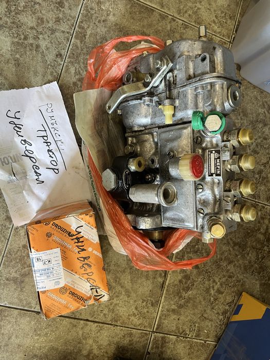 Продавам горивна помпа за универсал