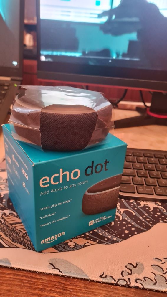 Черна Смарт тонколона Amazon Echo Dot (3rd Generation) Alexa колонка