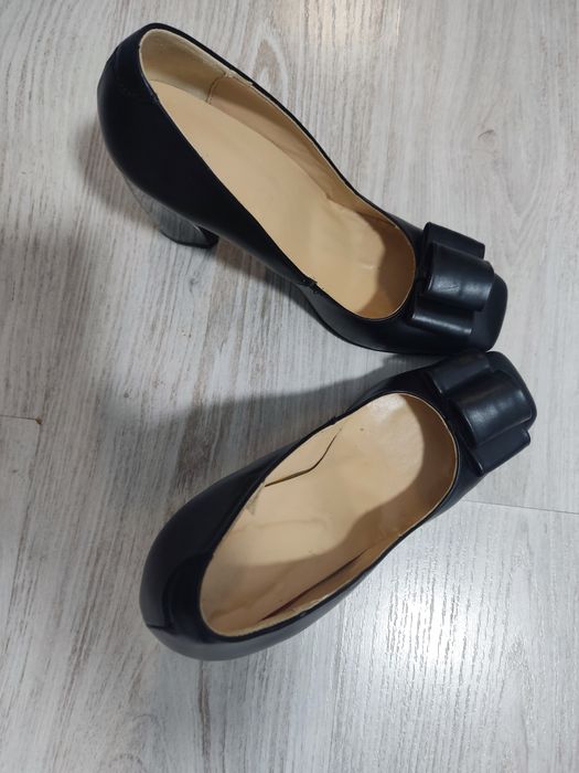 Pantofi de piele naturală - mărime 40