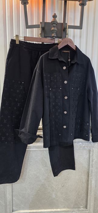 Costum superb de sărbători lux Lv