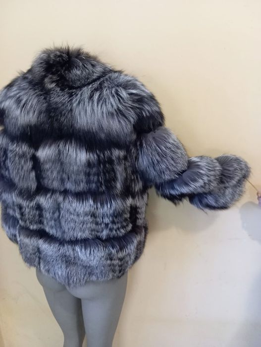 Палто от сребърна лисица
