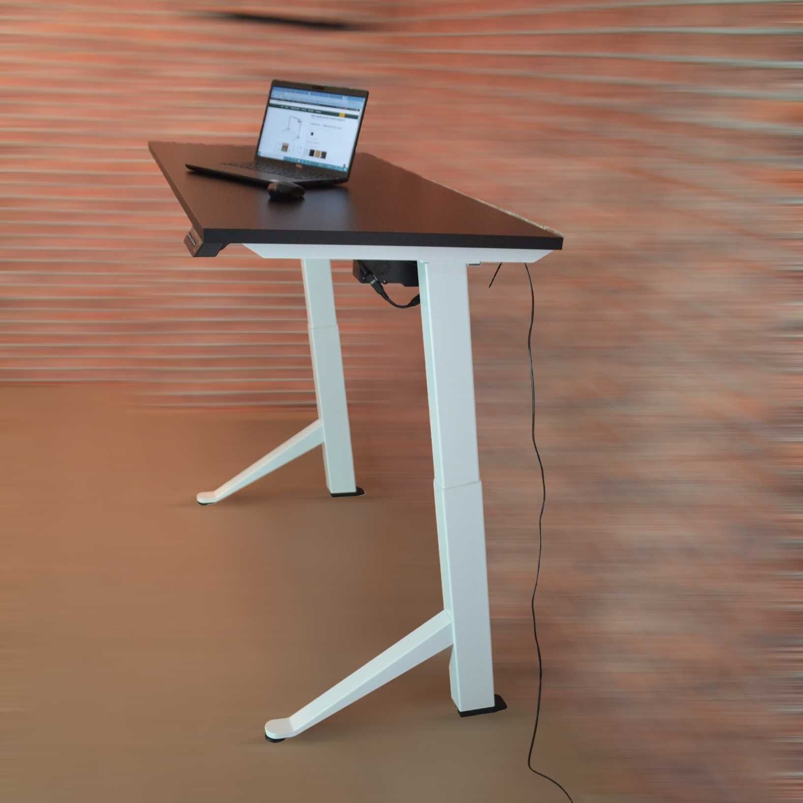 Showroom cu birouri reglabile -6 modele de birouri electrice