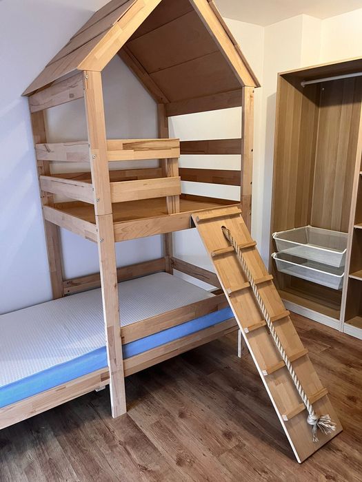 Apartament în vilă, zona Bună Ziua