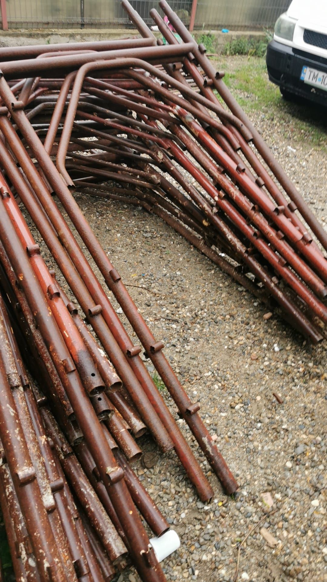 Vând schela metalică construcții