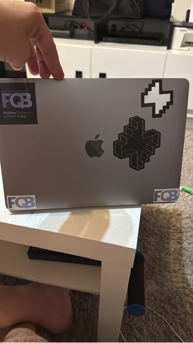 Macbook pro m1 a2338 2022 -defect