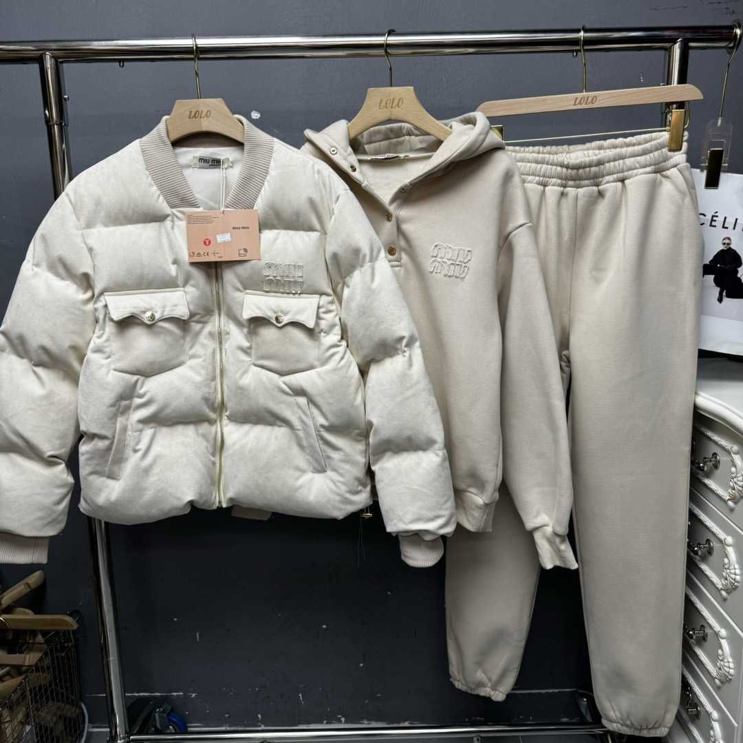 Тройка от miu miu