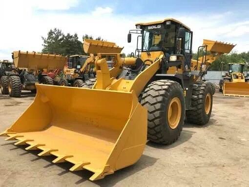 Погрузчик в аренду