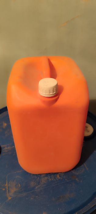 Канистра пластмассовая 10 литров