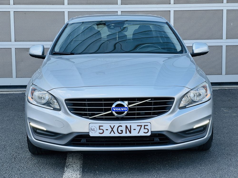 Volvo s60 D4, 2.0diesel, AUTOMAT, MOMENTUM, 2015, euro6