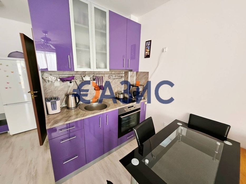 Продава се Двустаен апартамент в к.к. Слънчев бряг - 60 кв.м за 934 €/кв.м - Снимка #7