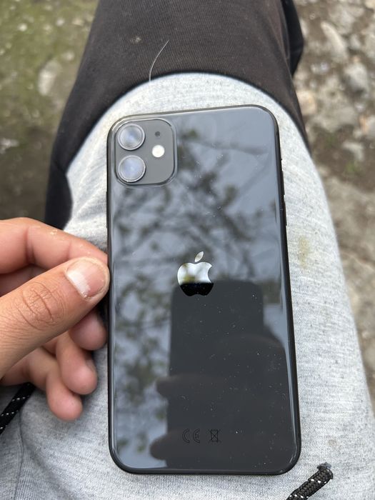 iPhone 11 черен 64gb