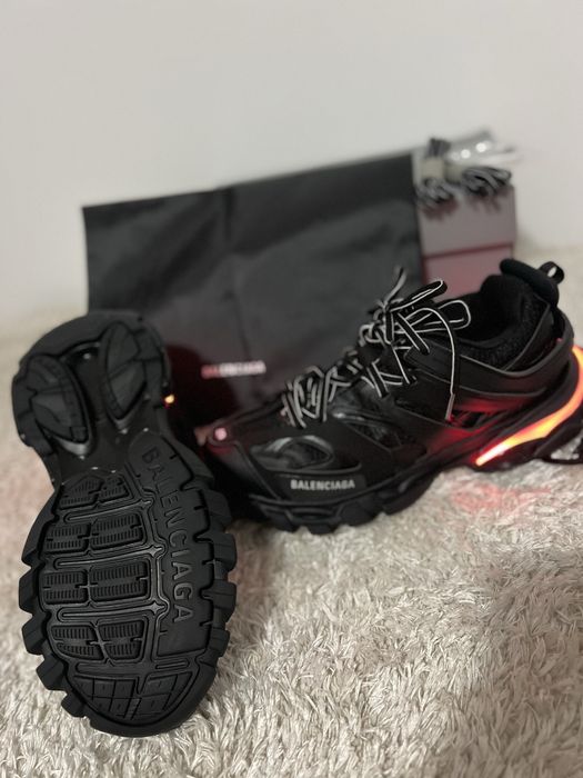 Balenciaga Track cu led