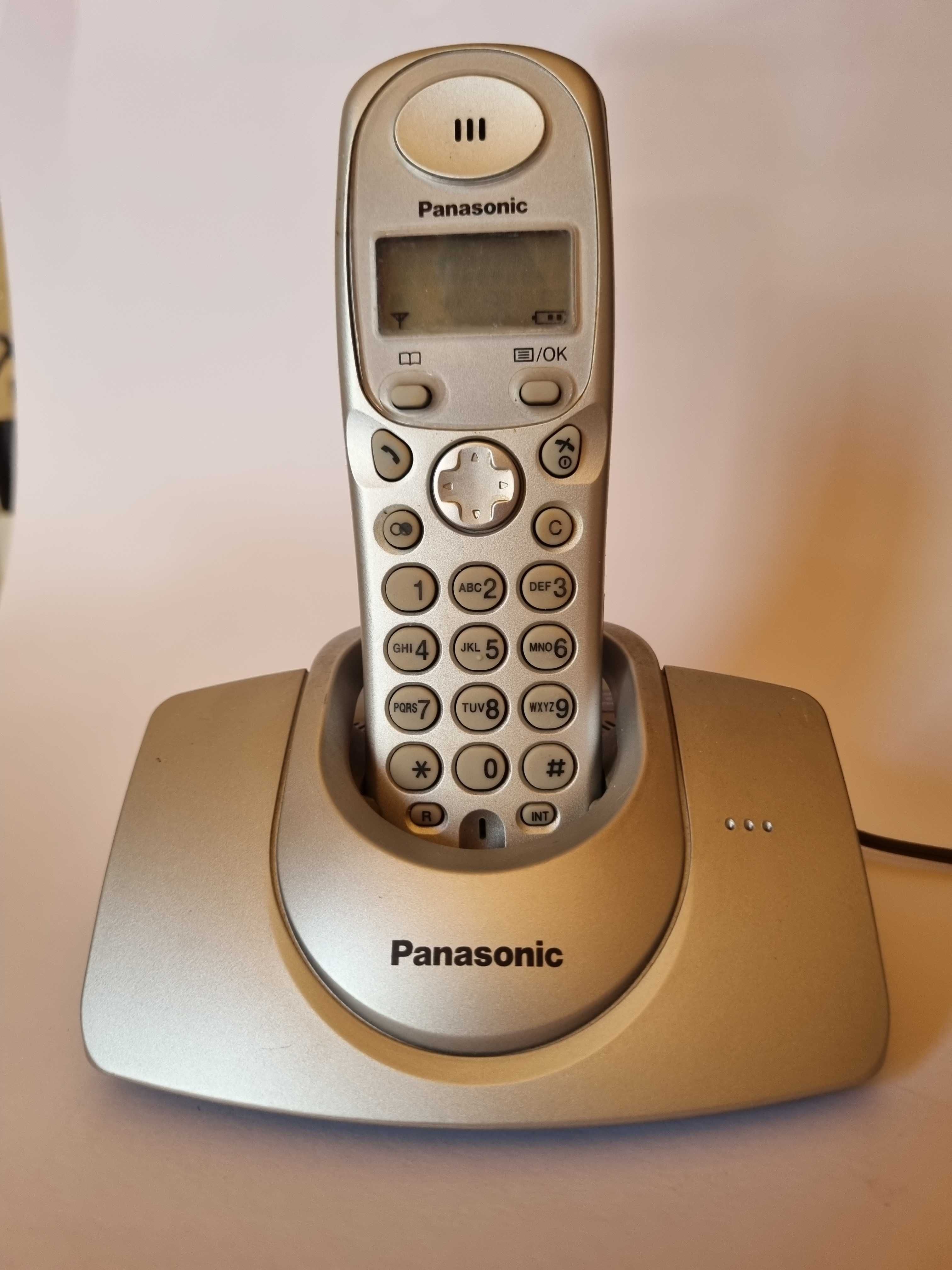 Продавам бежичен телефон Panasonic KX-TG1100FX