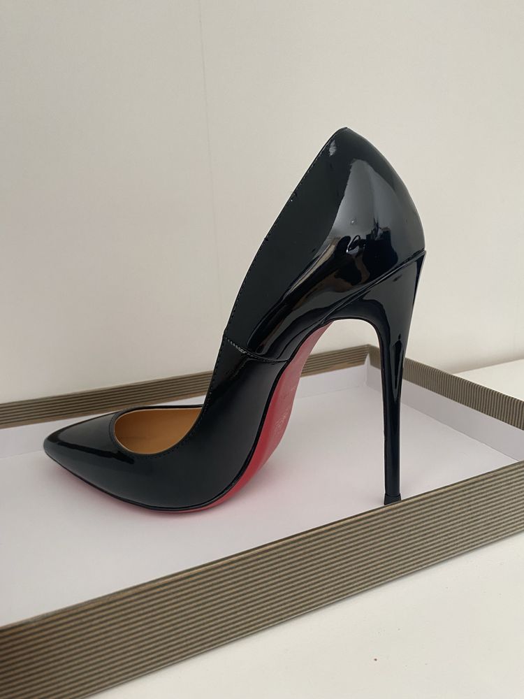 Tocuri Christian Louboutin So Kate 120mm