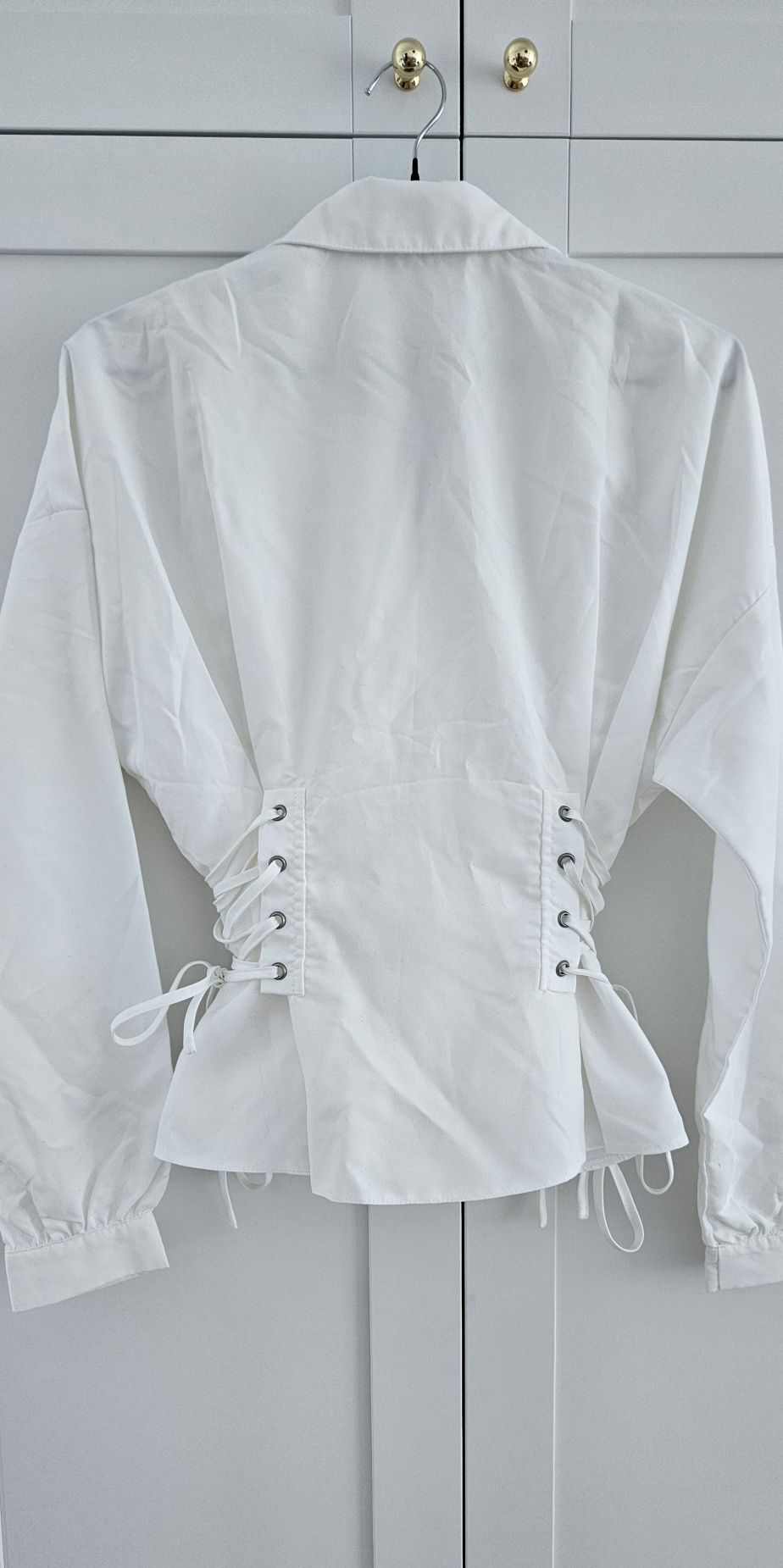Cămaşa albă cu corset Shein, mărimea XS